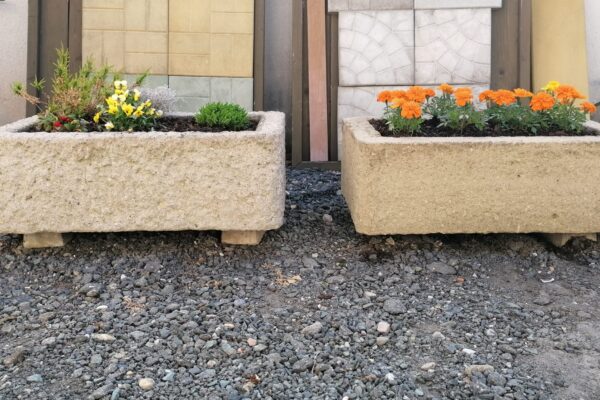 betonová korýtka - květináče betonová korýtka - květináče